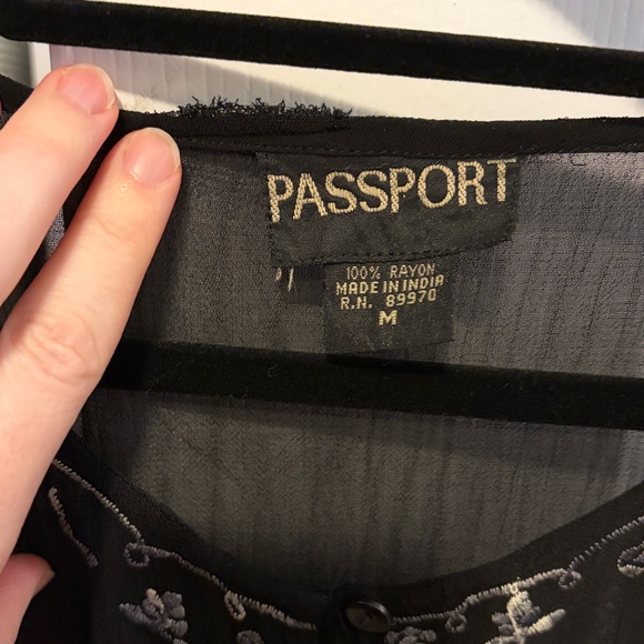 PASSPORT Black Long-Sleeve Sheer Embroidered Crop Blouse size medium - Picture 11 of 12